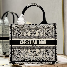 Christian Dior Shopping Bags